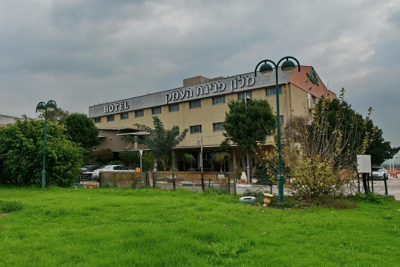 Pearl Of The Valley Hotel Kfar Tavor Eksteriør billede