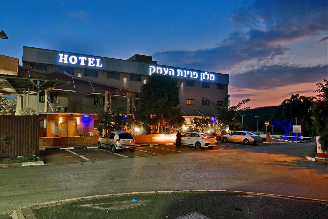 Pearl Of The Valley Hotel Kfar Tavor Eksteriør billede